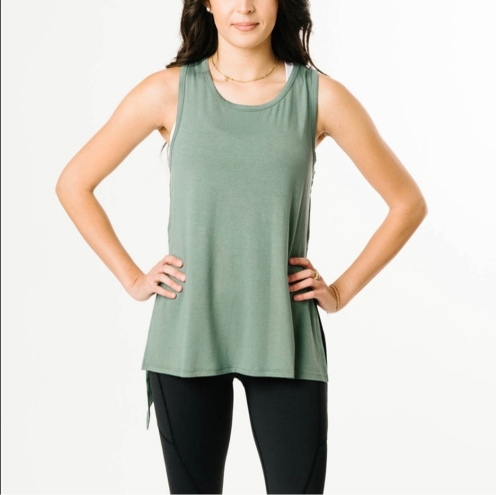 Zyia Olive Long Finesse Slit Tank Medium New